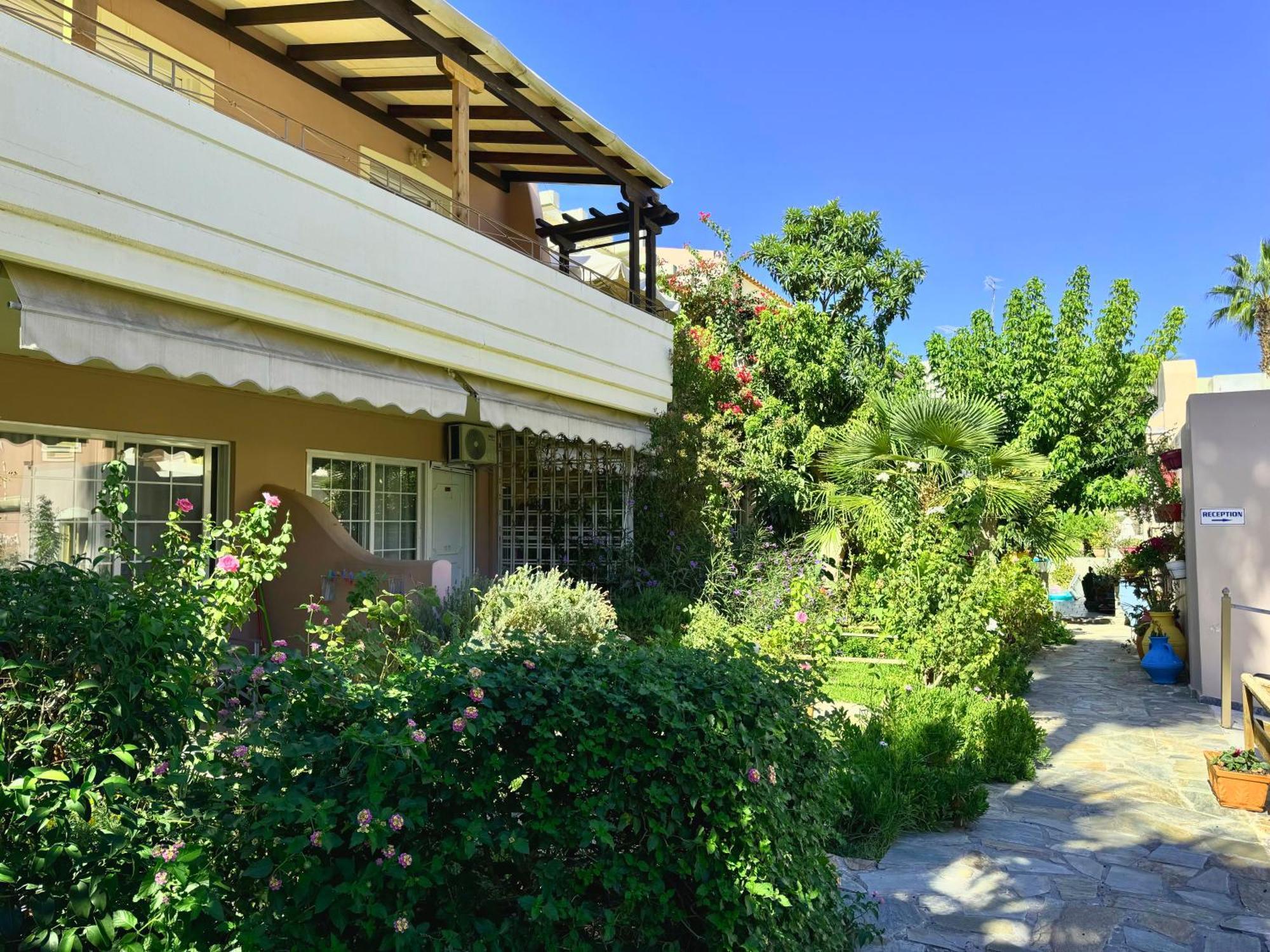 Sun Rise Hotel Apartments Erétria Exterior foto
